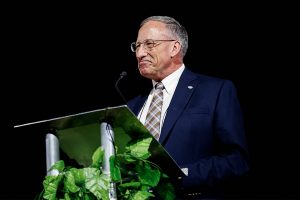 Lutheran Education Association Executive Director Dr. Jonathan Laabs welcomes almost 3,000 educators to LEA’s 2016 national convocation in Grand Rapids. (Nathan B. Harrman)