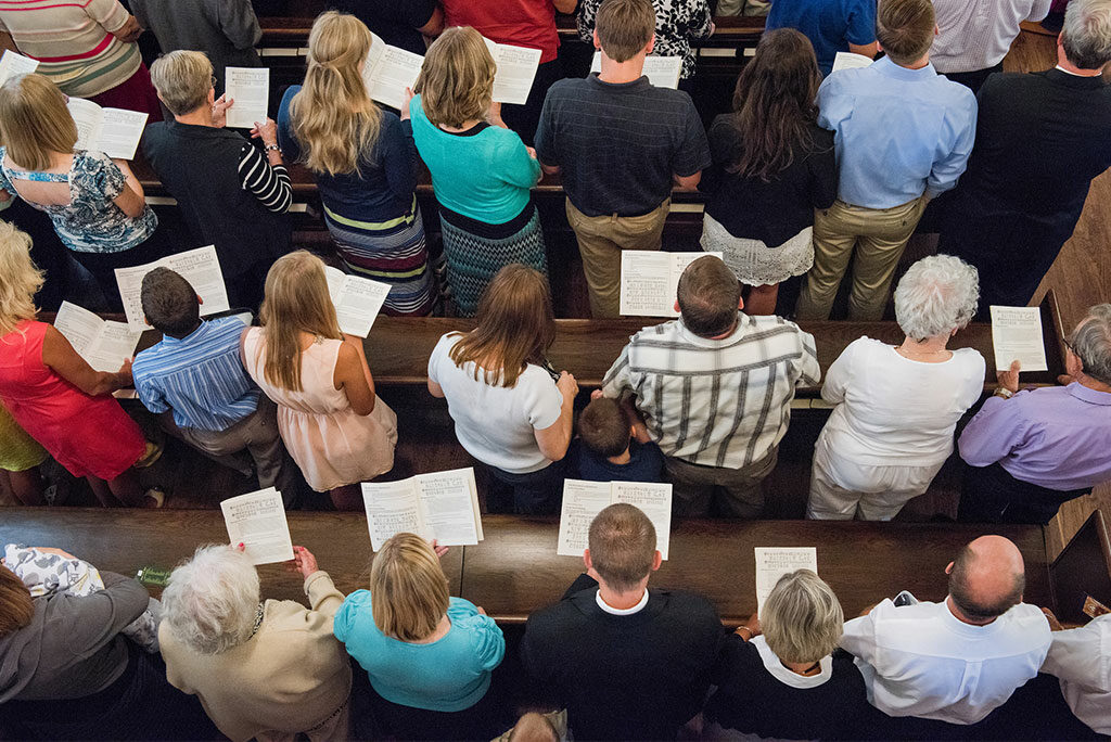 Synodwide statistics indicate that although LCMS congregations’ total baptized and communicant memberships continued to decline for 2015, their worship attendance, contributions, and specialized ministries and worship services were up for the year — compared with 2014. (LCMS/Erik M. Lunsford)