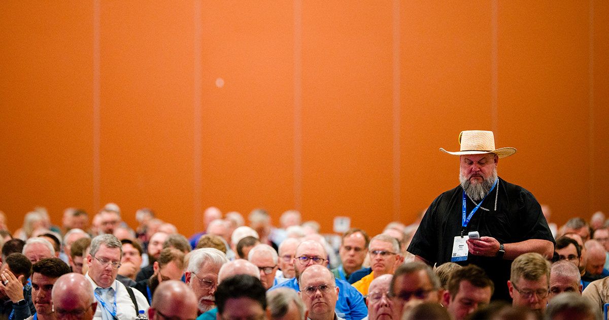 The Rev. Jason Kaspar votes during the 69th Regular Convention of The Lutheran Church—Missouri Synod in Phoenix on July 19. (LCMS/ Erik M. Lunsford)